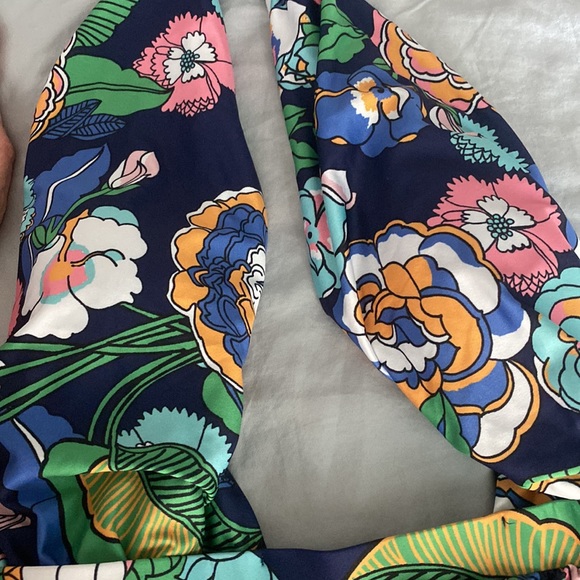 ModCloth plunge high waisted halter one piece swim suit size L EUC - Picture 6 of 6